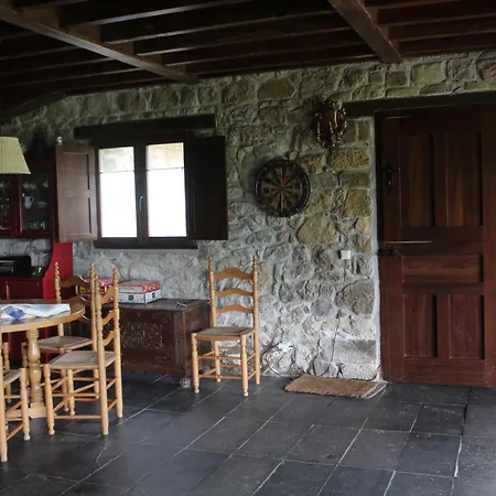 Casa Maruxela Borines
